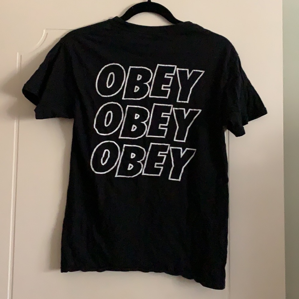 OBEY black tshirt